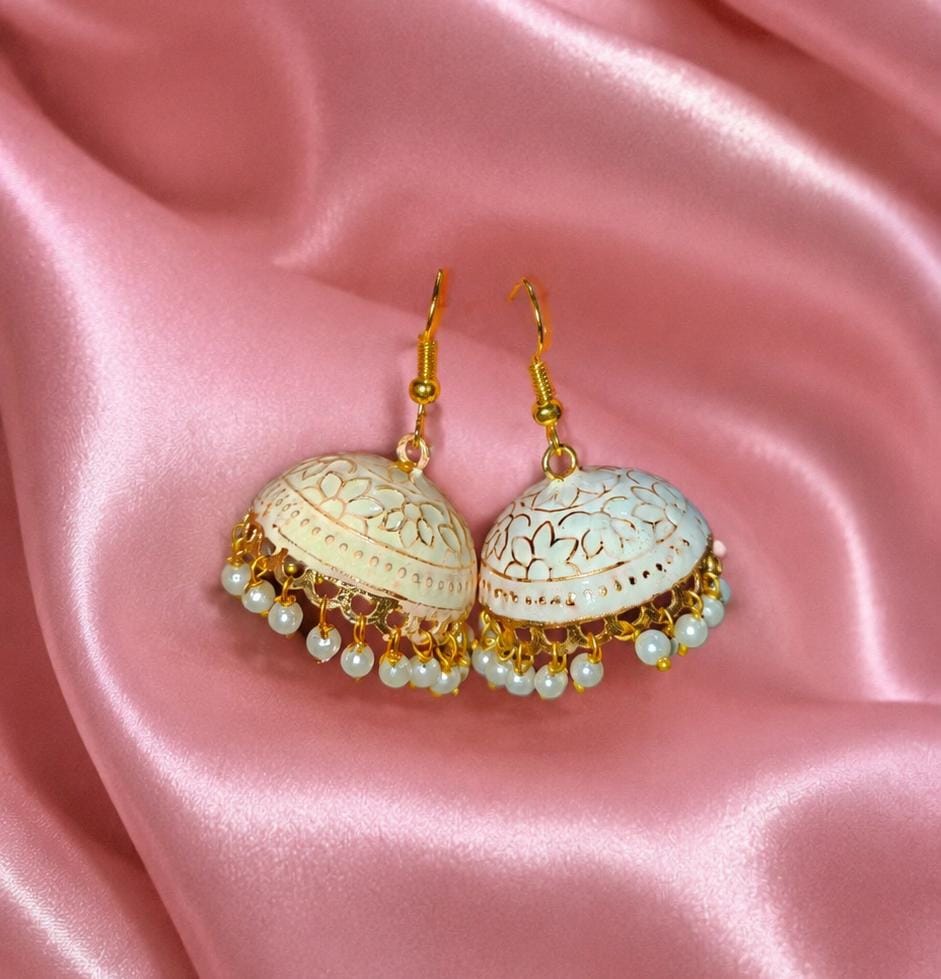 kirti jhumki